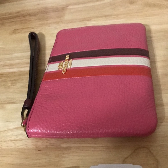 Coach Corner Zip Wristlet In Colorblock w/ Stripe - Picture 11 of 16